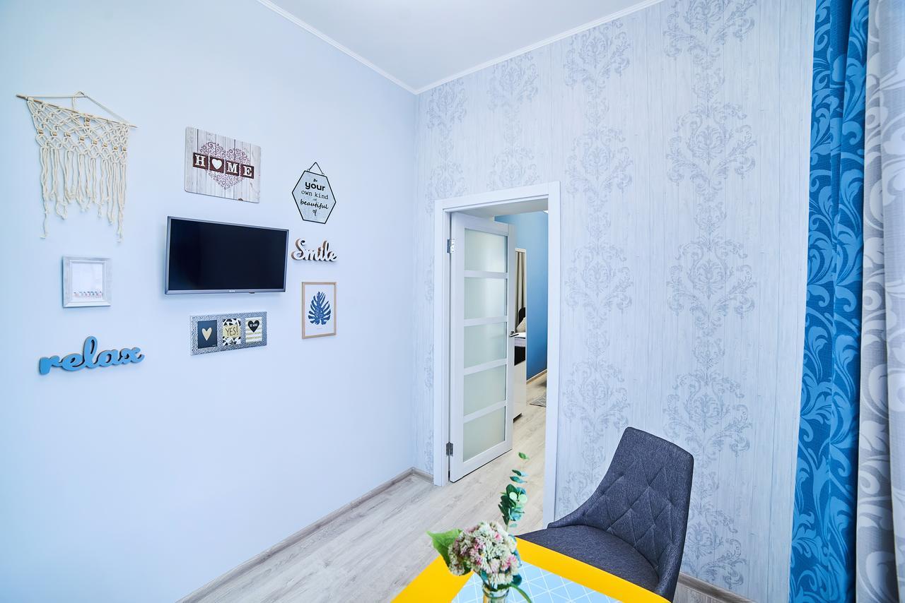 Romantic Apartment In The Сity Сenter Лвив Екстериор снимка
