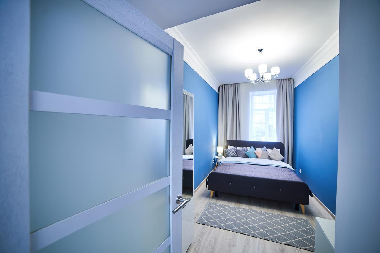 Romantic Apartment In The Сity Сenter Лвив Екстериор снимка